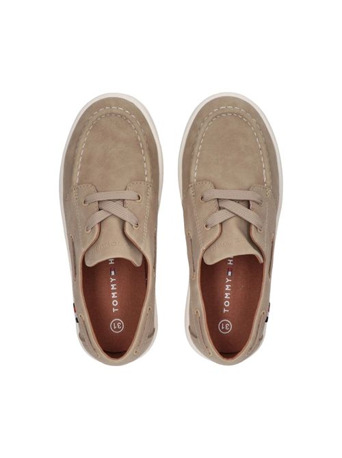 Sneakers beige stile barca con dettaglio iconico TOMMY HILFIGER | 33853BEIGE